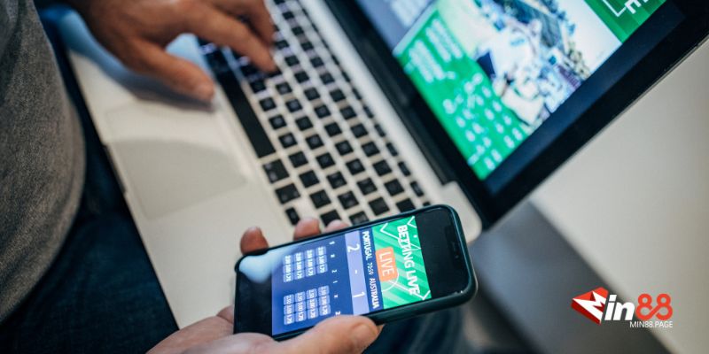 Ai là người đứng sau việc ra kèo bóng đá?